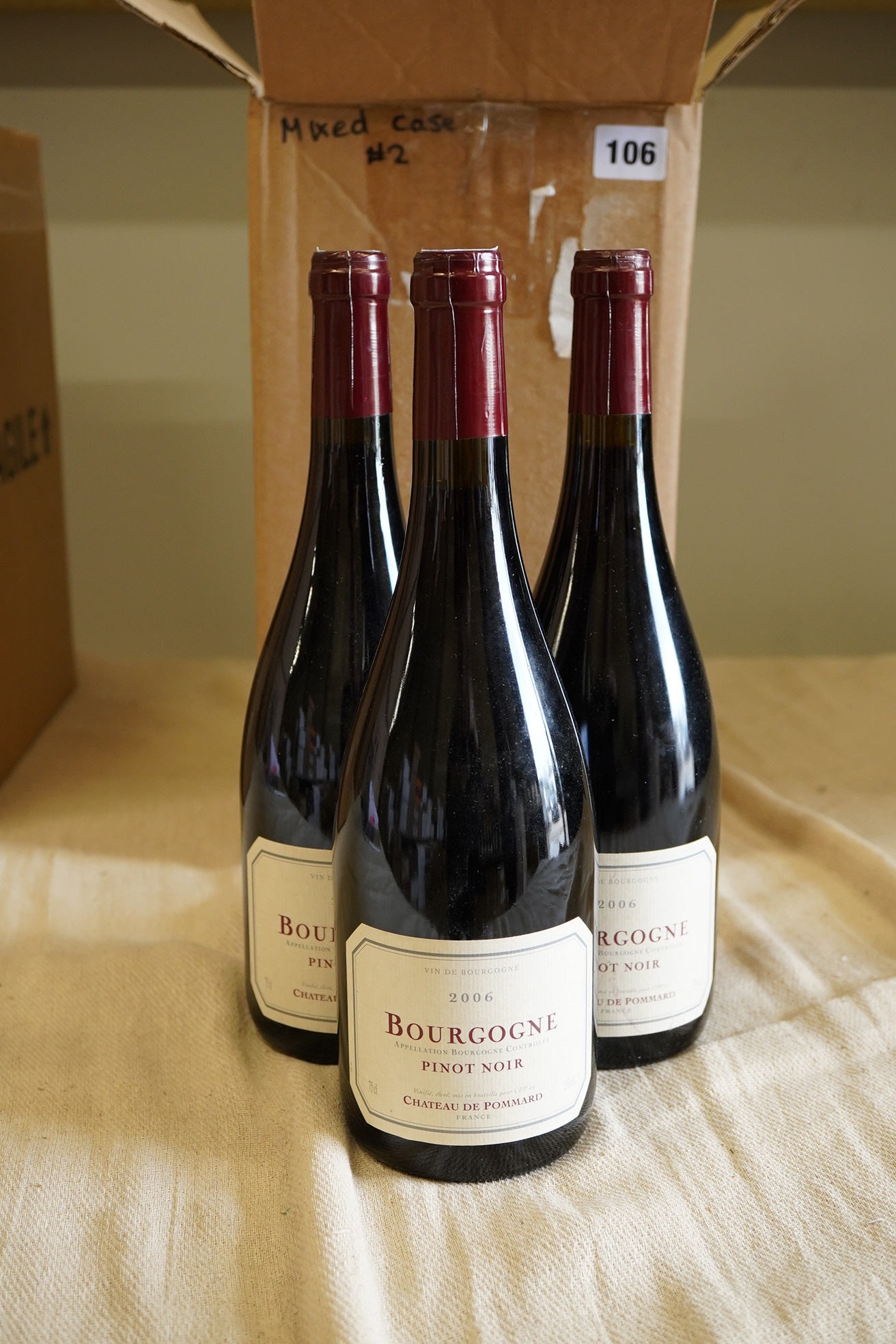 Château de Pommard, Bourgogne Pinot Noir, 2006